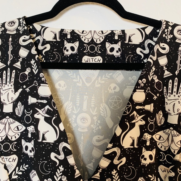 Blackmilk Witches Alter Evil V Mini Dress Size XL Whimsigoth Limited Edition - Picture 3 of 15